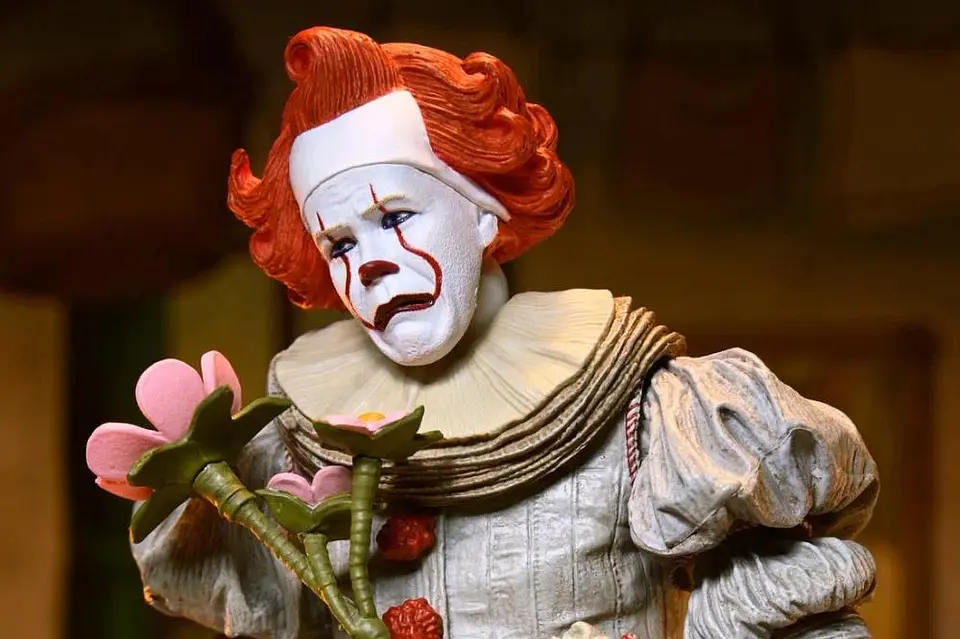 [PREVENTA] ULTIMATE BOB GRAY AS PENNYWISE - IT: WELCOME TO DERRY 7