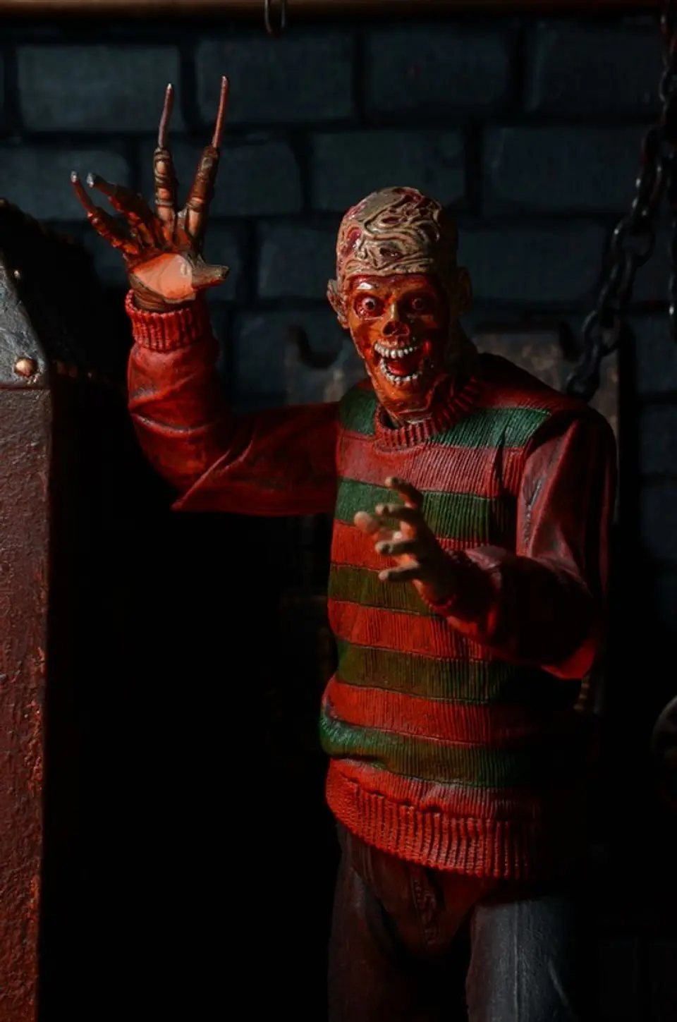 ULTIMATE FREDDY - A NIGHTMARE ON ELM STREET 4