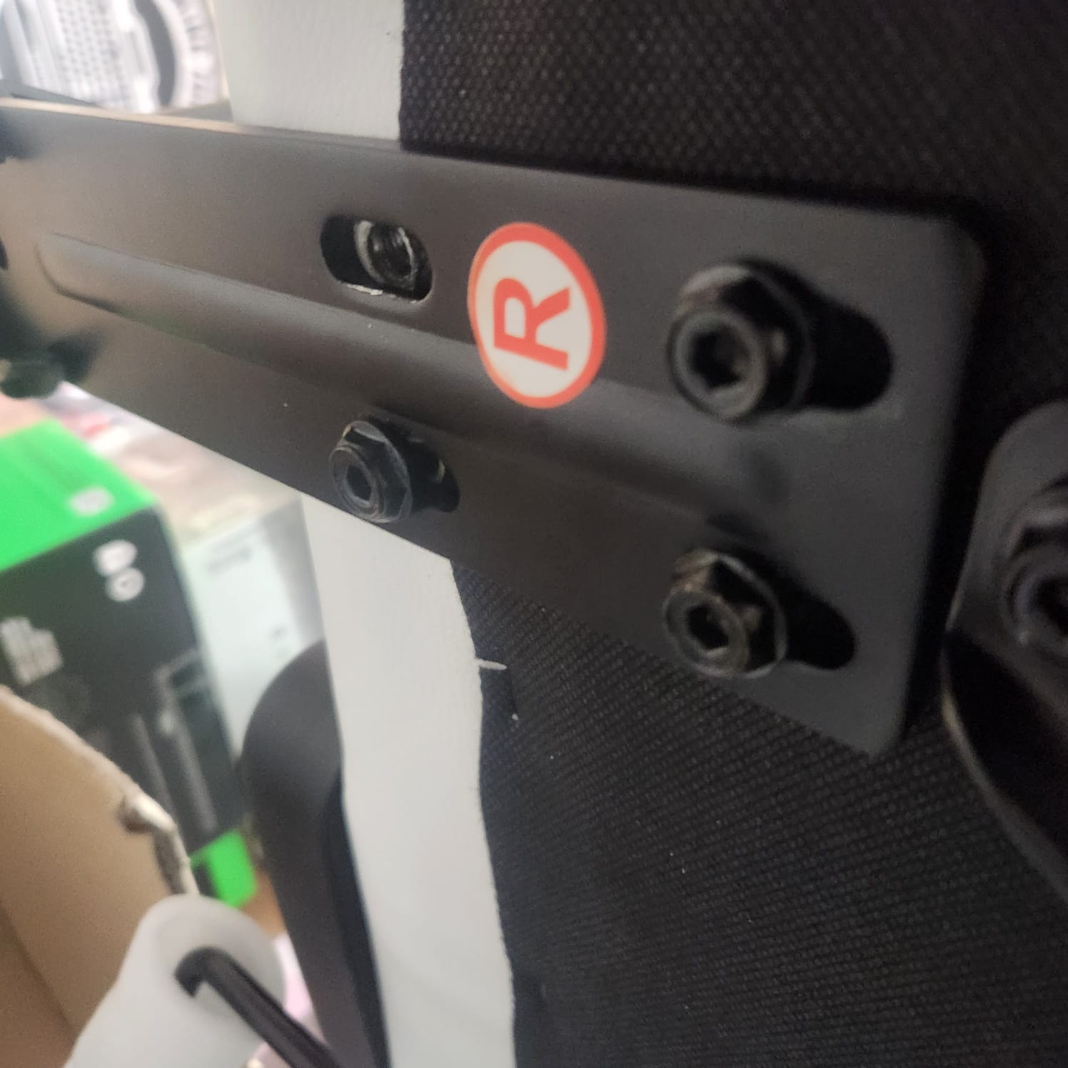 Silla Gamer Profesional Cougar Armor Elite White   (Producto nuevo armado detalle no funcional  - Despacho solo provincia stgo.) 2