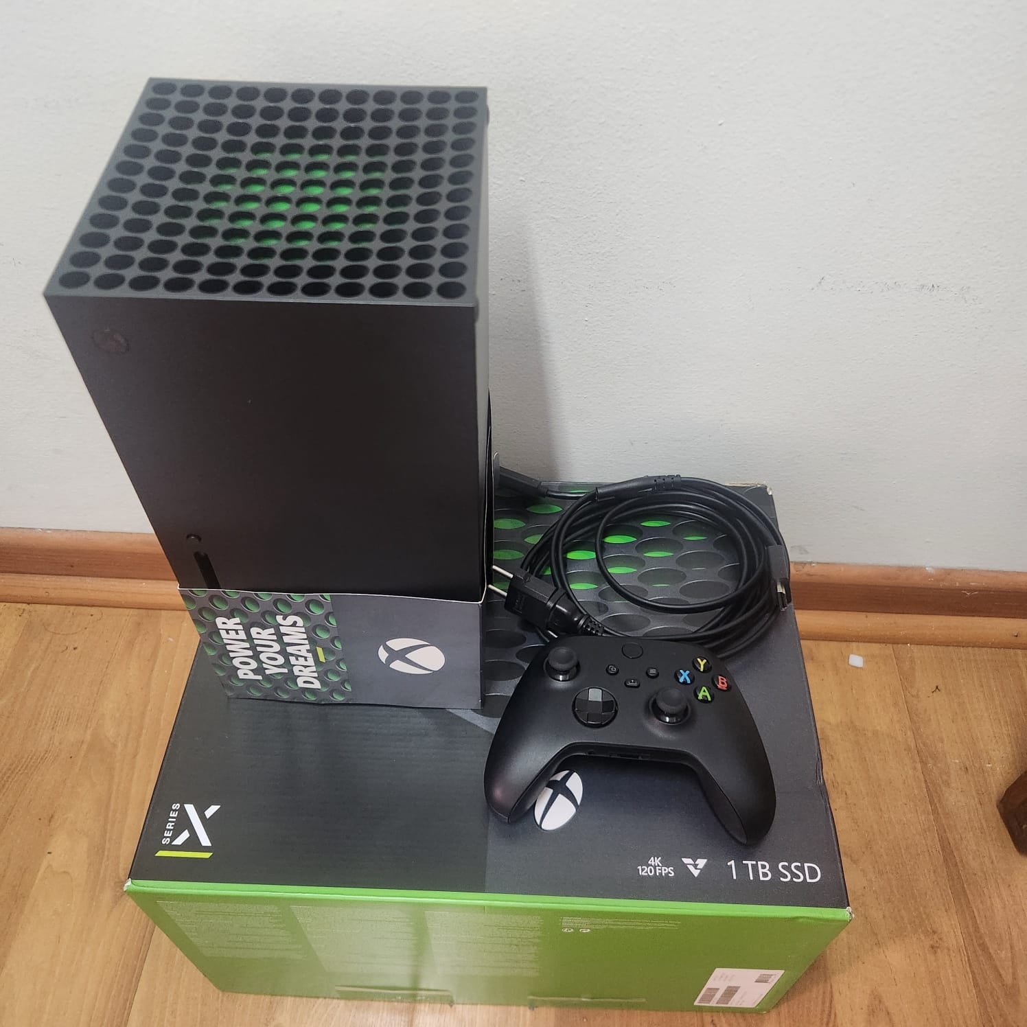 Consola Xbox Series X Color Negro - Excelente estado (Usada- formateada) 2