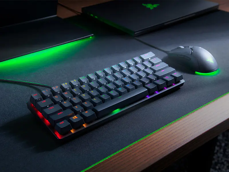 Teclados gamer compactos para escritorio pequeño