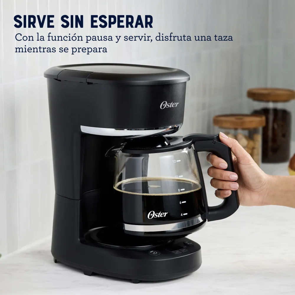 Cafetera Programable Oster BVSTDCP121B de 12 Tazas de Capacidad con Filtro Reutilizable + Jarra con Medidas  7