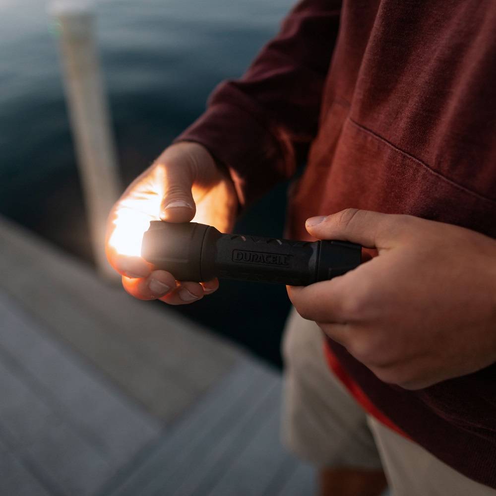 Linterna Duracell DP500, Tough P-Steel, 4 Modos de Luz, 500 Lumen, Incluye 3 Pilas AAA 6