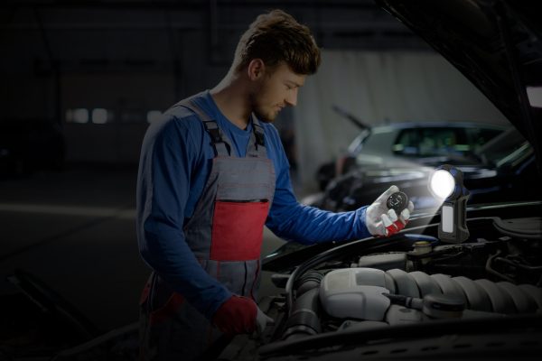 Linterna recargable Westinghouse WF907 1200 lum 4