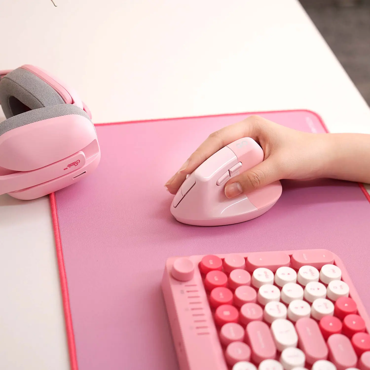 Mouse ergonómico vertical  Fantech GO Comfy inalámbrico W195R pink 8