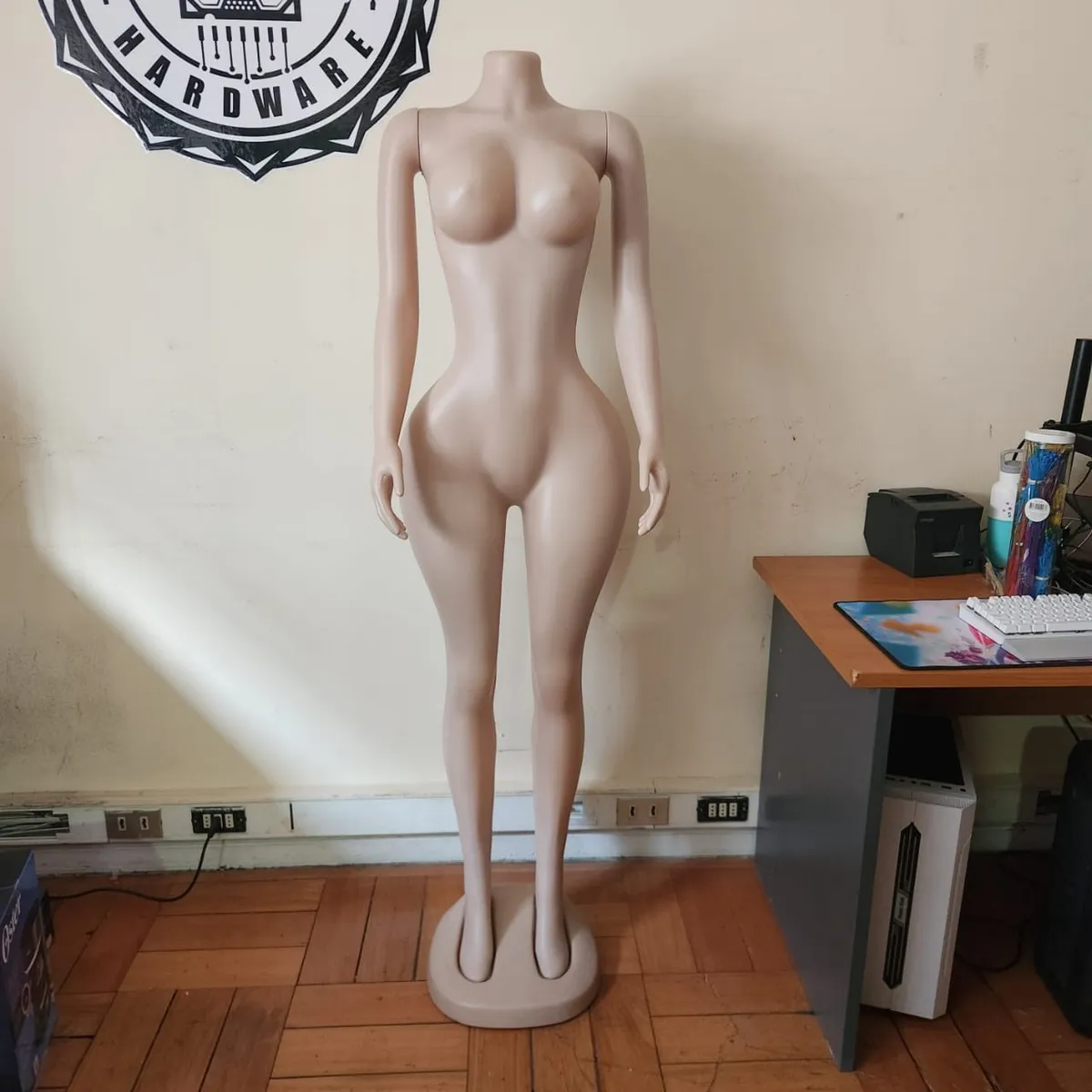 Maniqui De Dama Beige 2