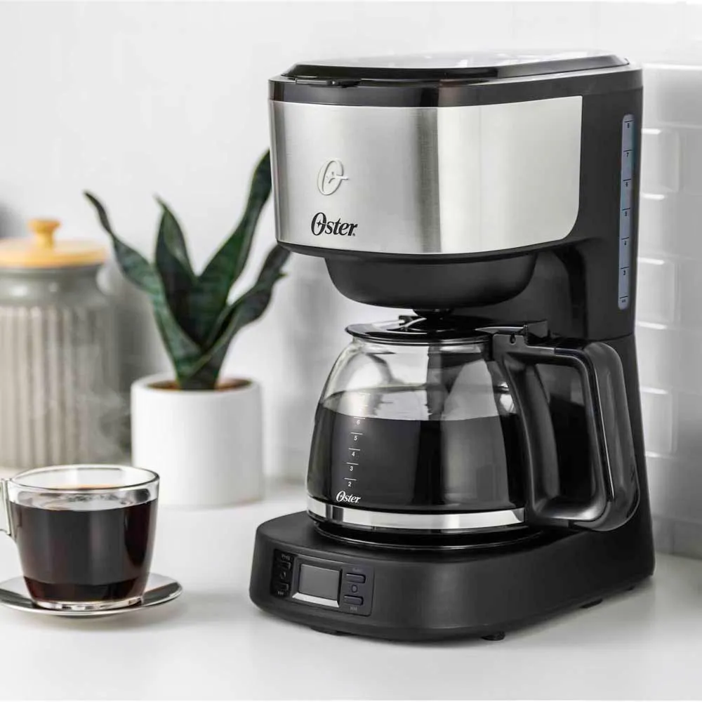 Cafetera  Oster® 8 tazas en acero inoxidable 2