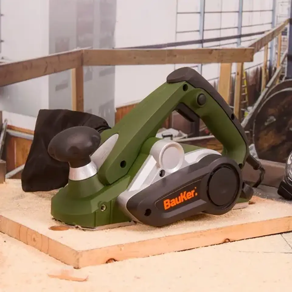Cepillo Eléctrico Bauker 900w Color Verde/negro/naranjo 9