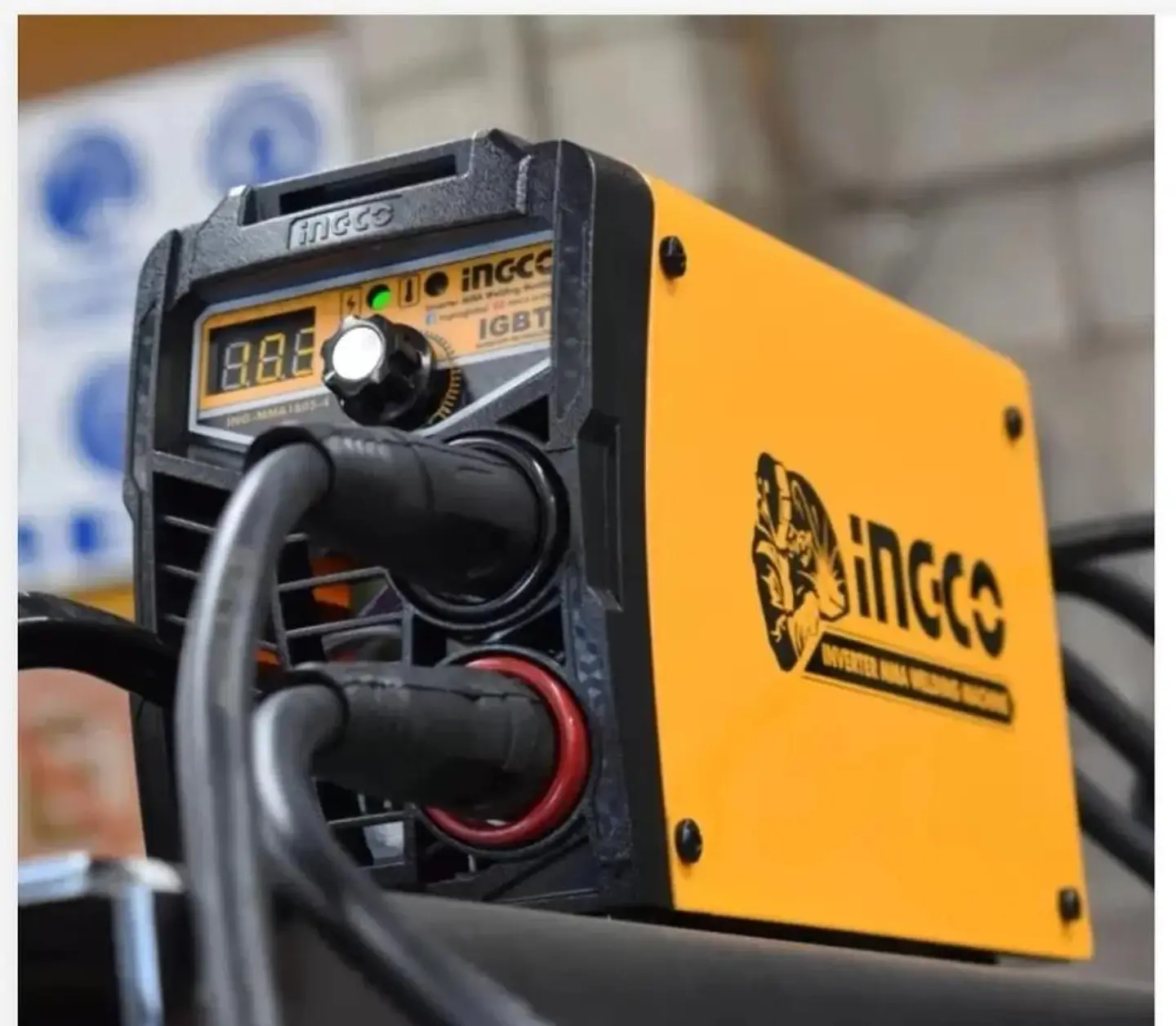 Soldadora Inverter Eléctrica Ingco 130 A Mma + Máscara + Acc Naranja Claro 3