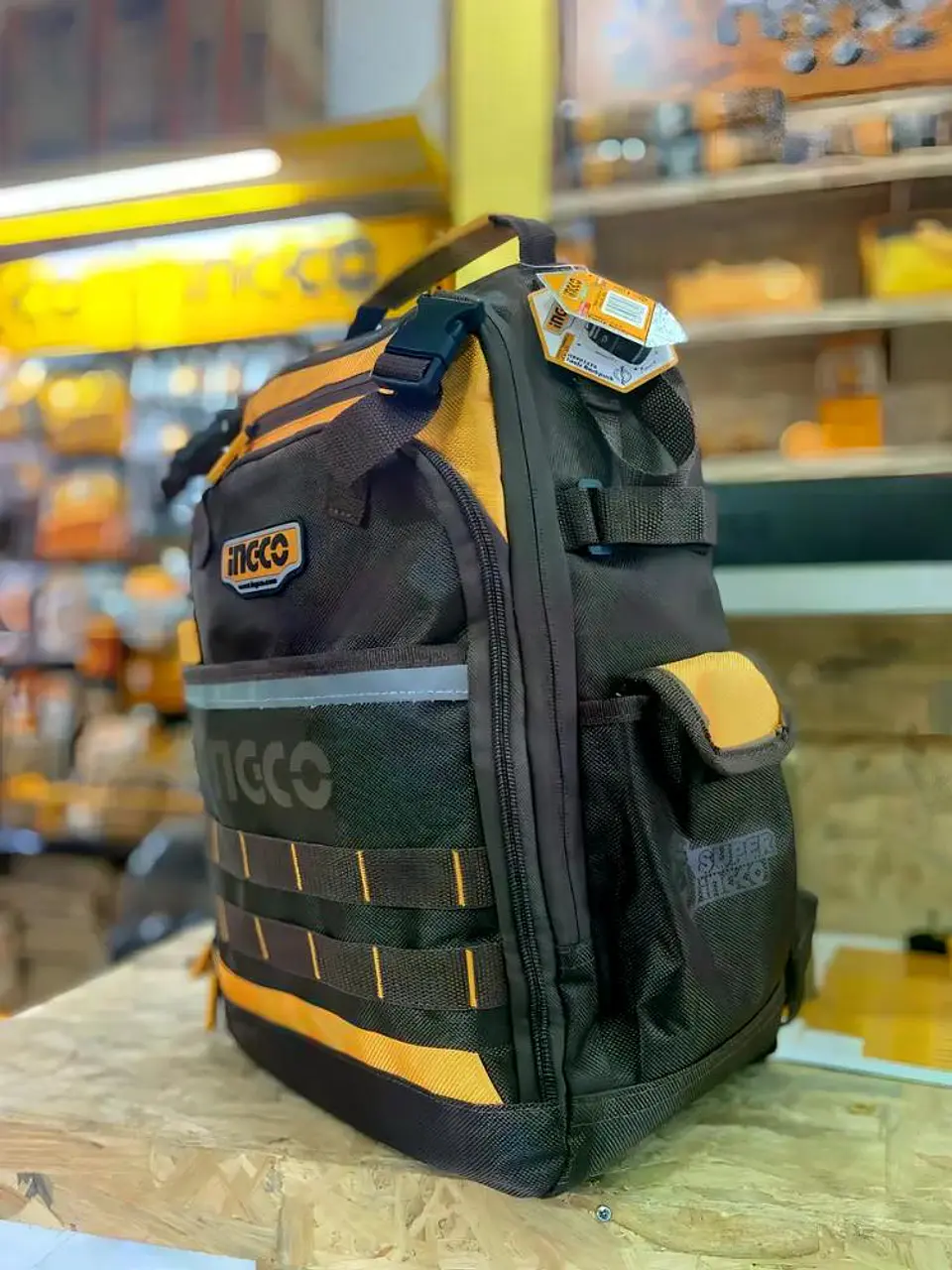 Mochila Porta Herramienta Industrial Ingco 46x38x17 Hbp01028 Naranjo/café 14