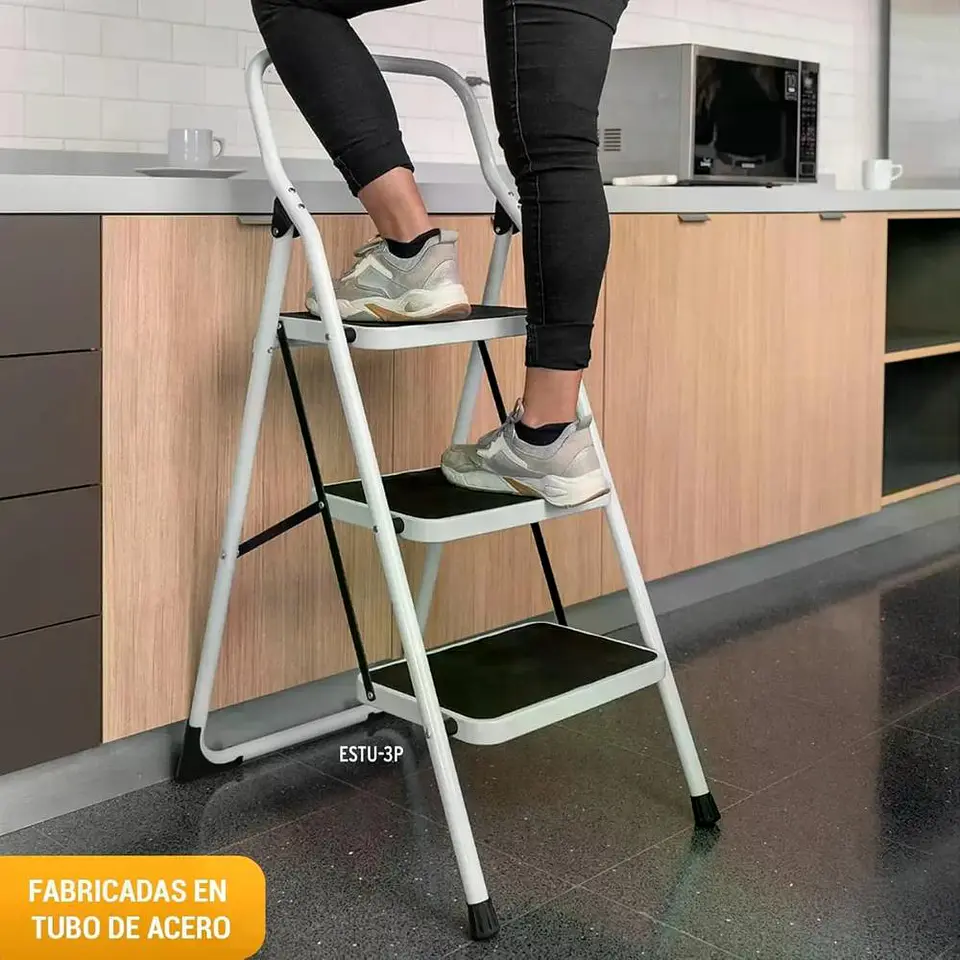 Escalera De Tijera Metalica 3 Peldaños Mirlo 903 Plegable 4