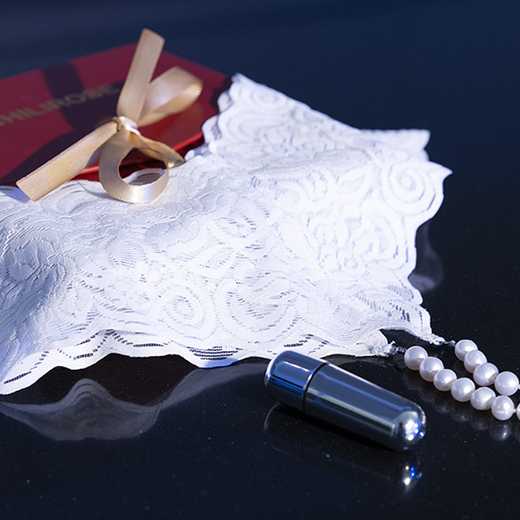 TANGA DE PÉROLAS CR-4395 BRANCA COM BALA VIBRATÓRIA - 40 L 4