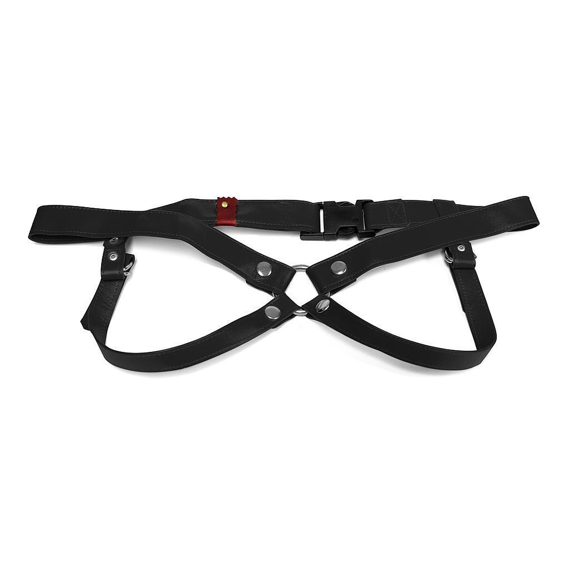 ARNÊS ARTESANAL EM COURO PRETO 3 CM/ L LULÚ LAFEM 1