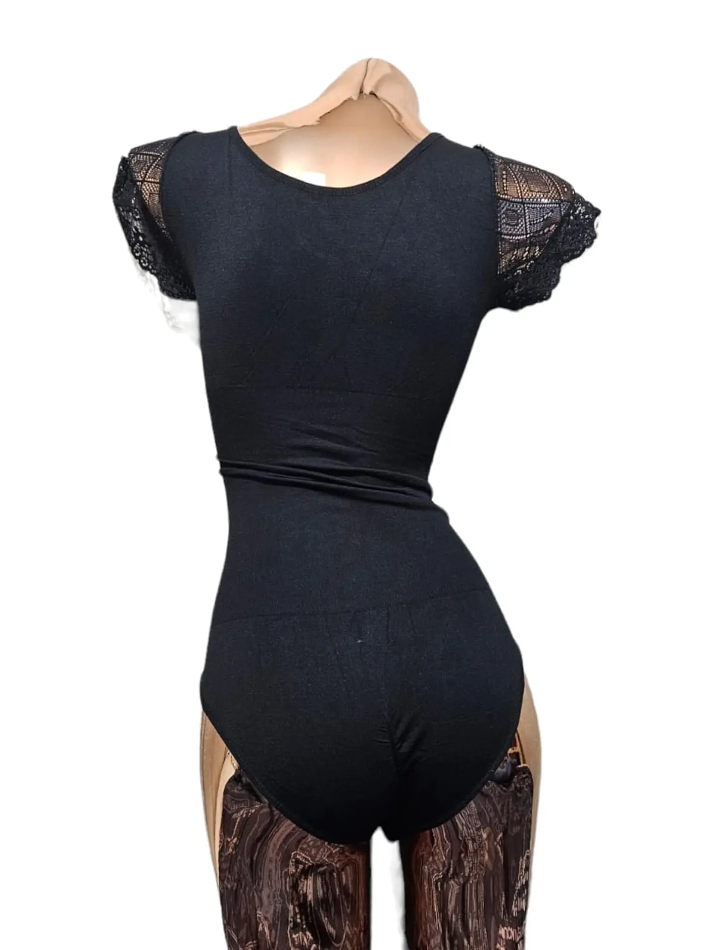 Body Reductor Y Modelador Con Mangas De Encaje 4