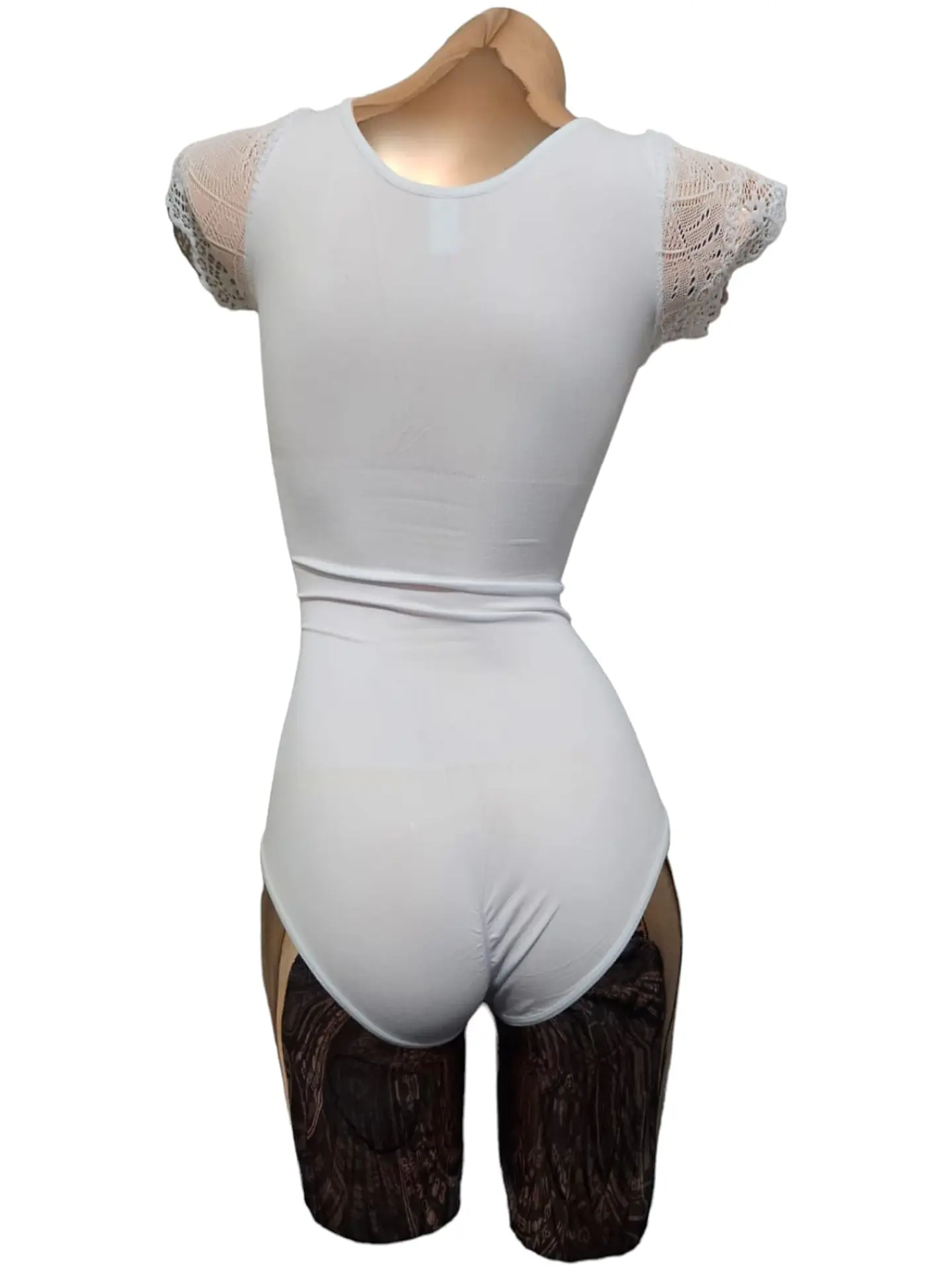 Body Reductor Y Modelador Con Mangas De Encaje 2