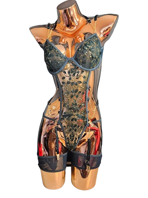 Body Con Encaje De Flores Y Cadenas Sexy