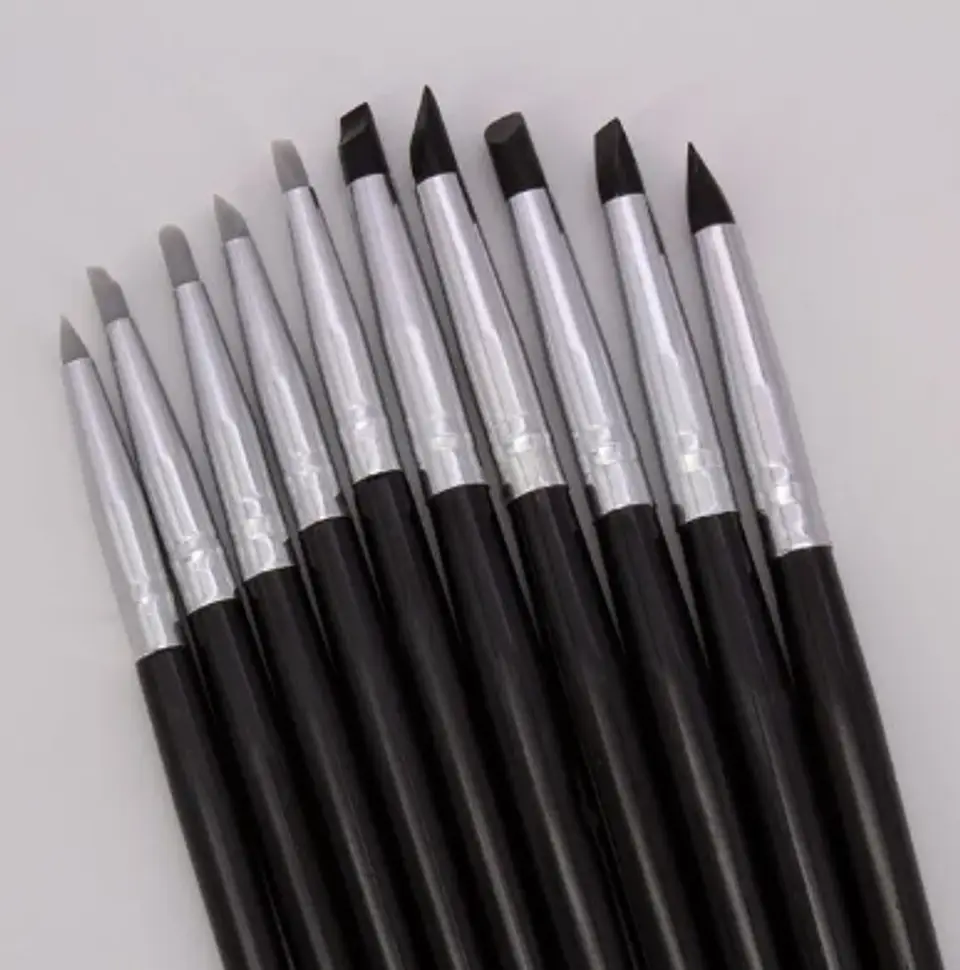 SET PINCELES DE SILICONA PARA RESINA 1