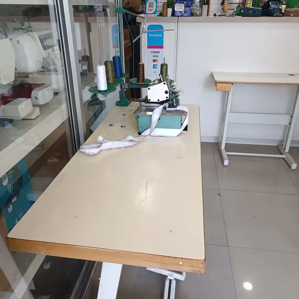 Máquina de coser Overlock Industrial GN6-5 4