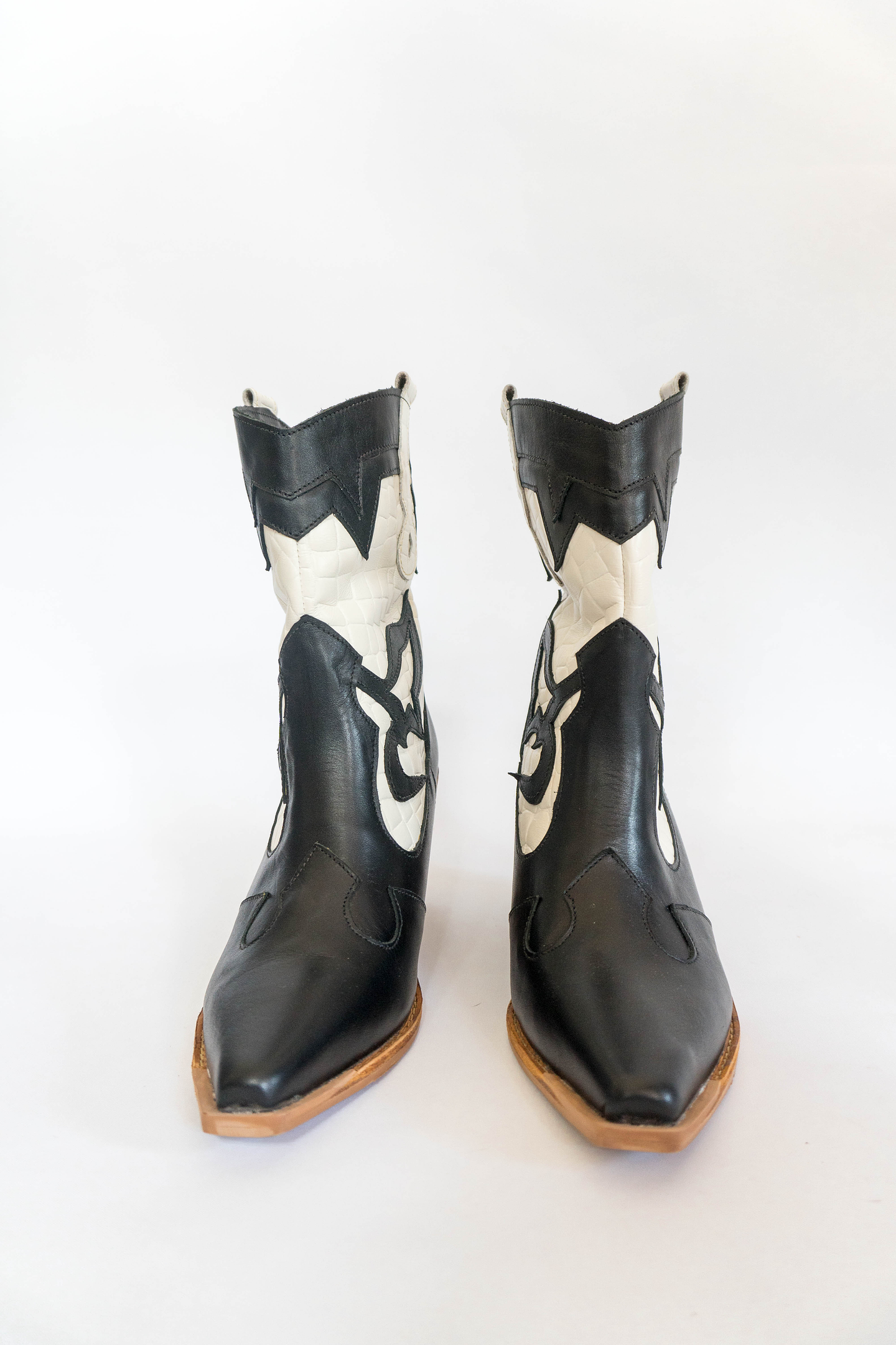 Victoria Blanco y Negro 5