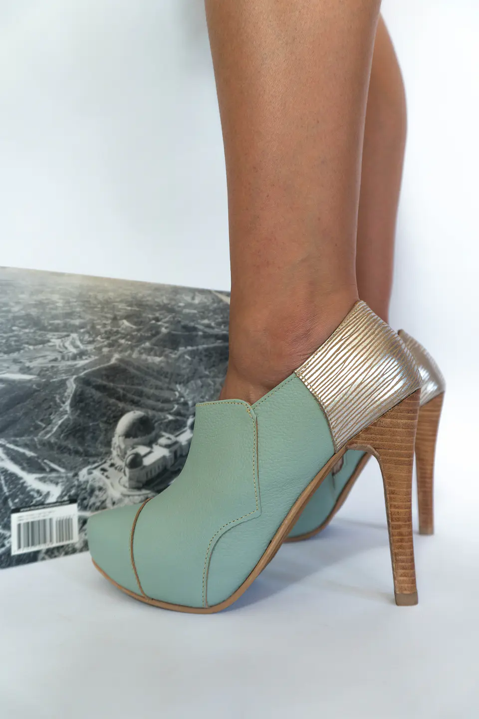 2001 Celeste y Plata 2