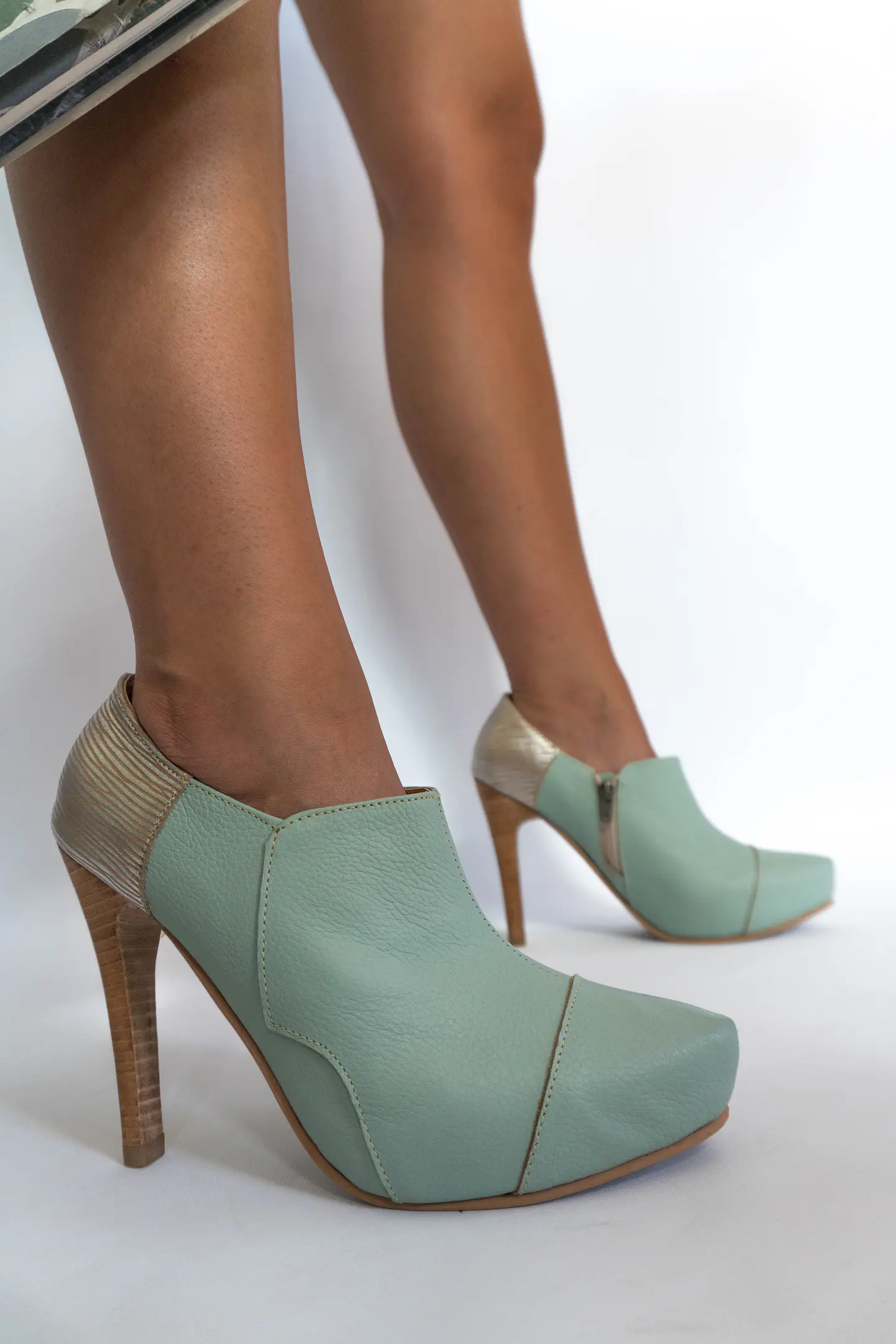 2001 Celeste y Plata 4