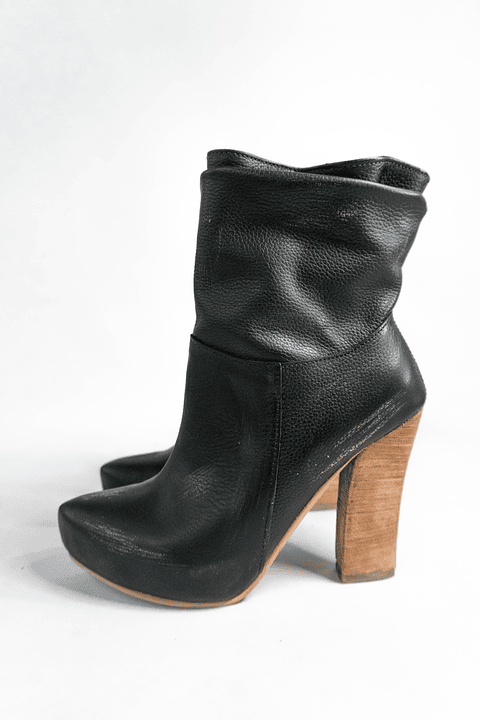 Isabel Negra Raspado