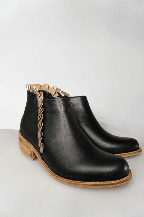 Quito Negro y Dorado 