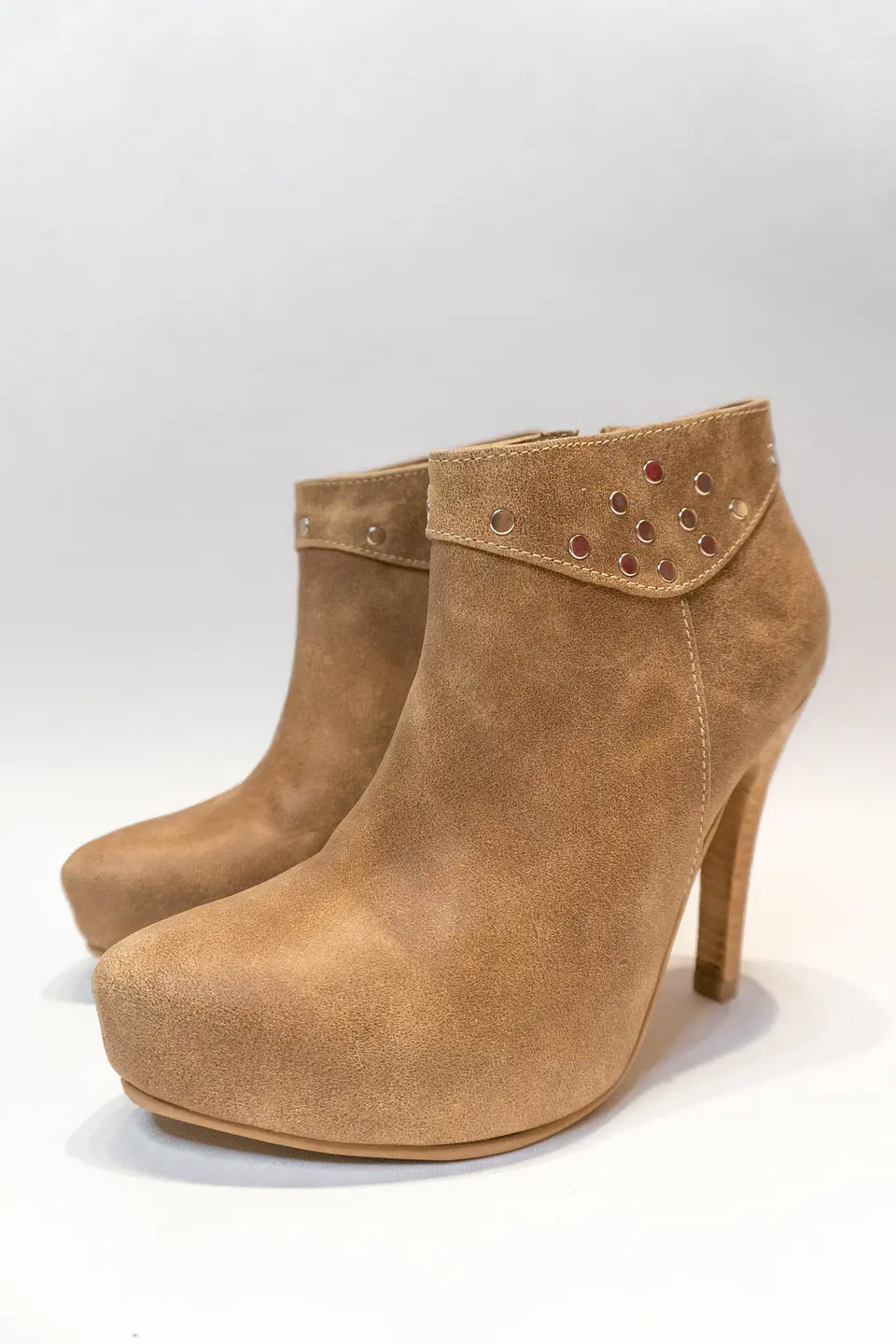 Flo Camel Taco Aguja 1