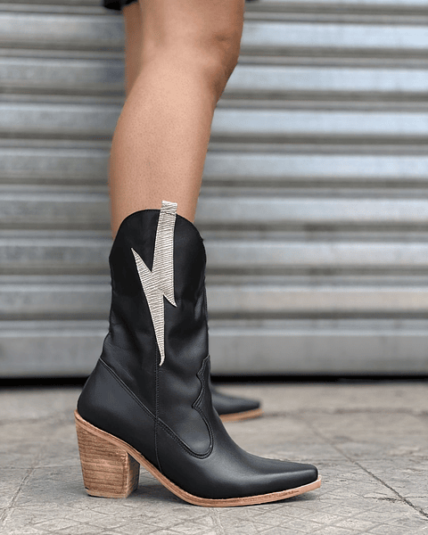 Bota Rayo Negras MIDI