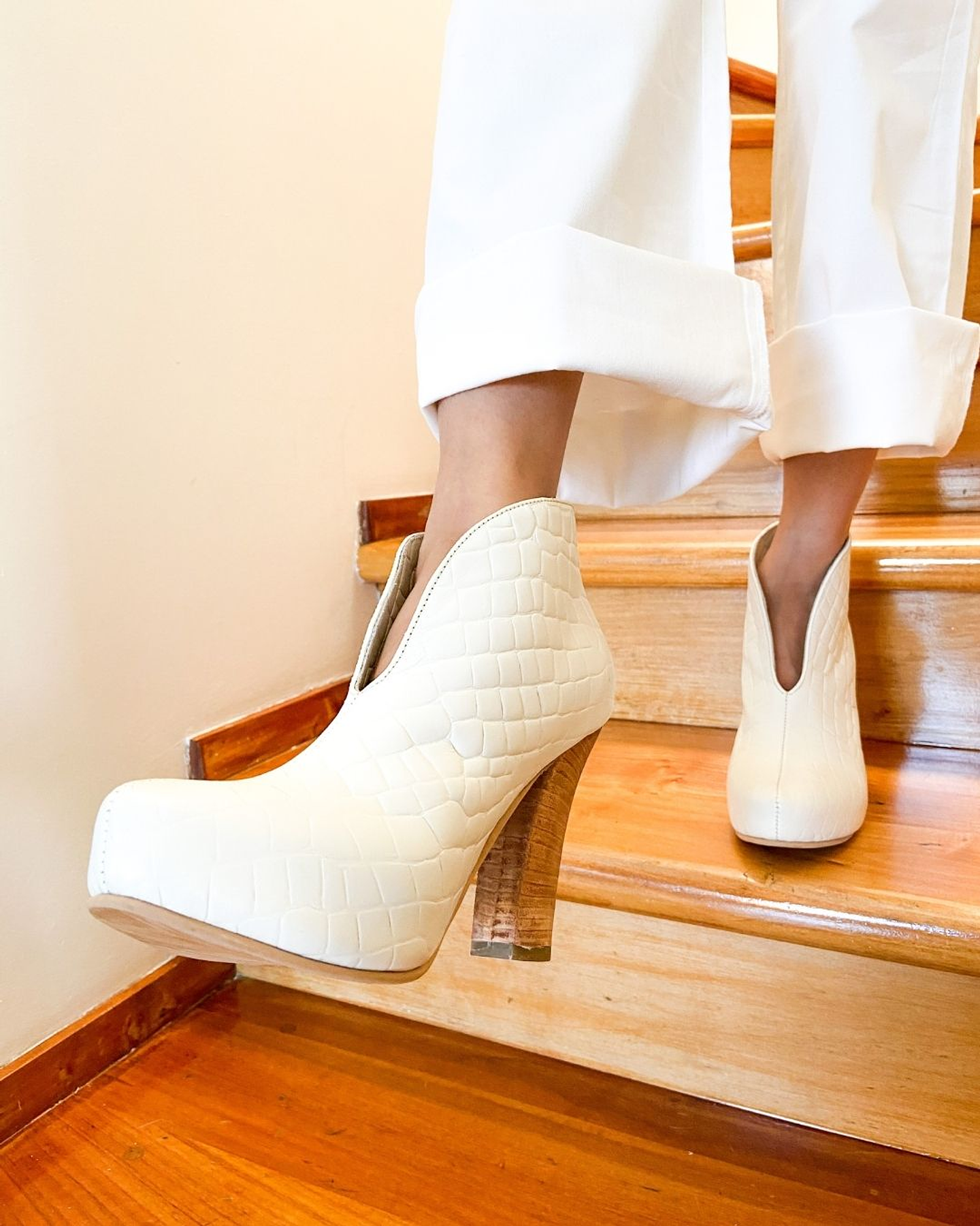 Joyce Blanca Taco Grueso 2