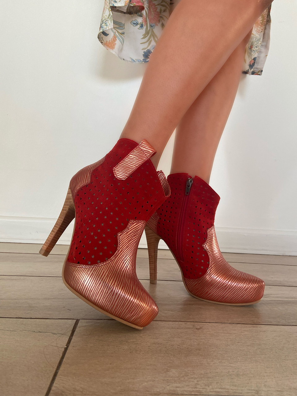 María Rojo con Dorado 3