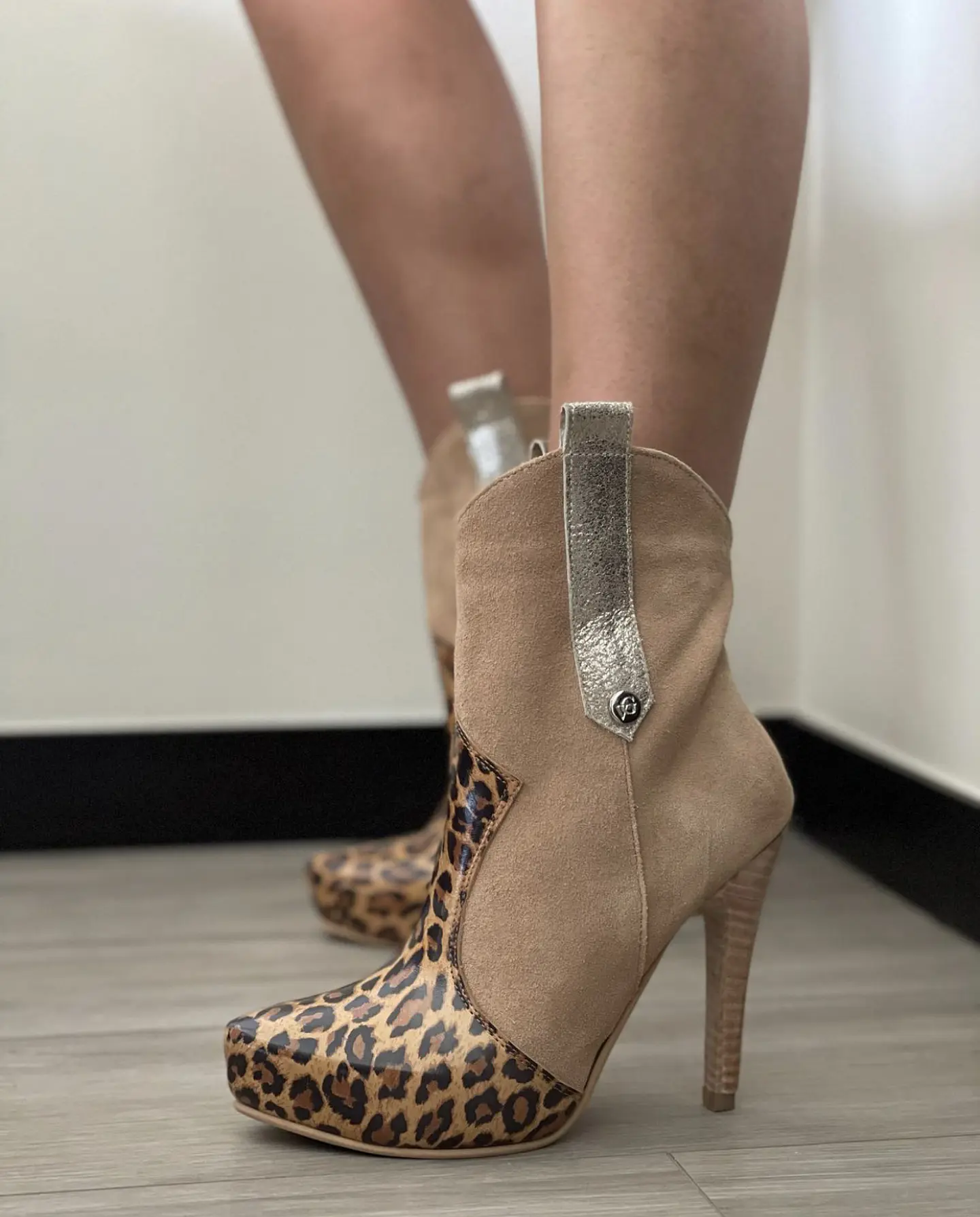 Paris Camel Animal Print 1