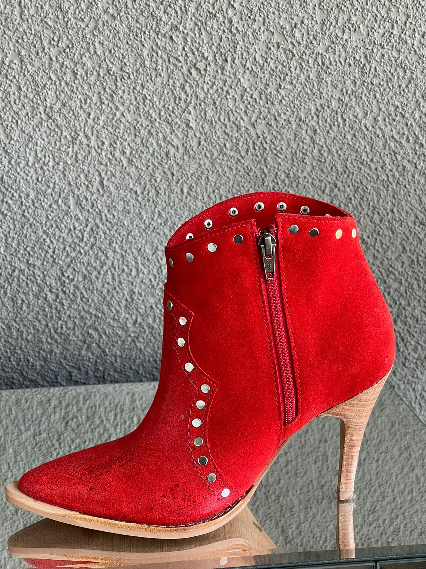 Australia Reno Rojo Con Folia Rojo 3