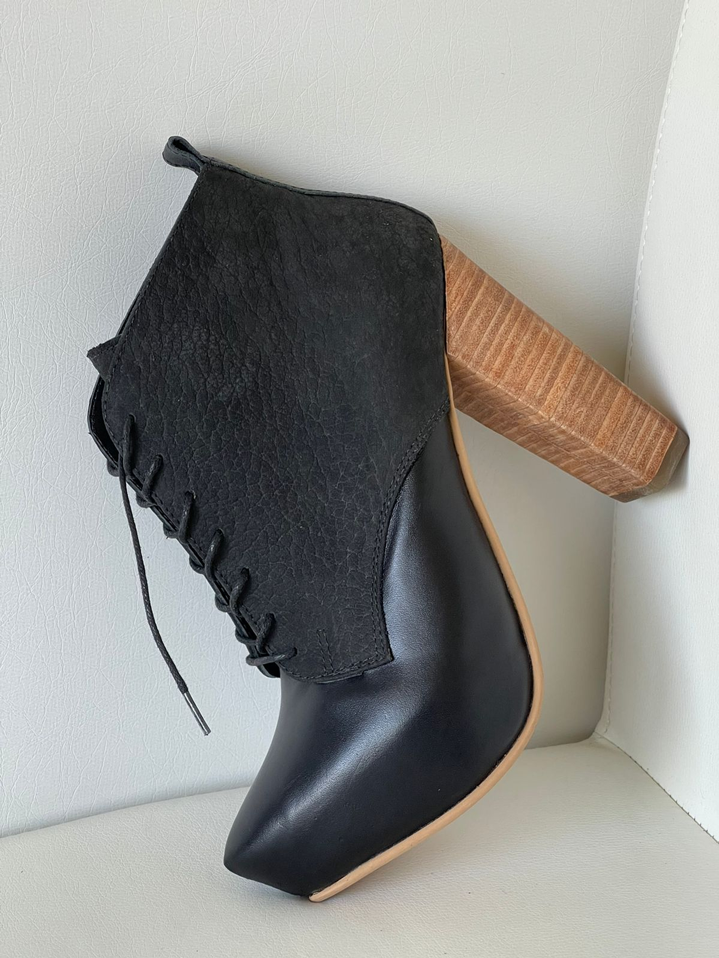 Las Vegas Negro Gamuzado 2