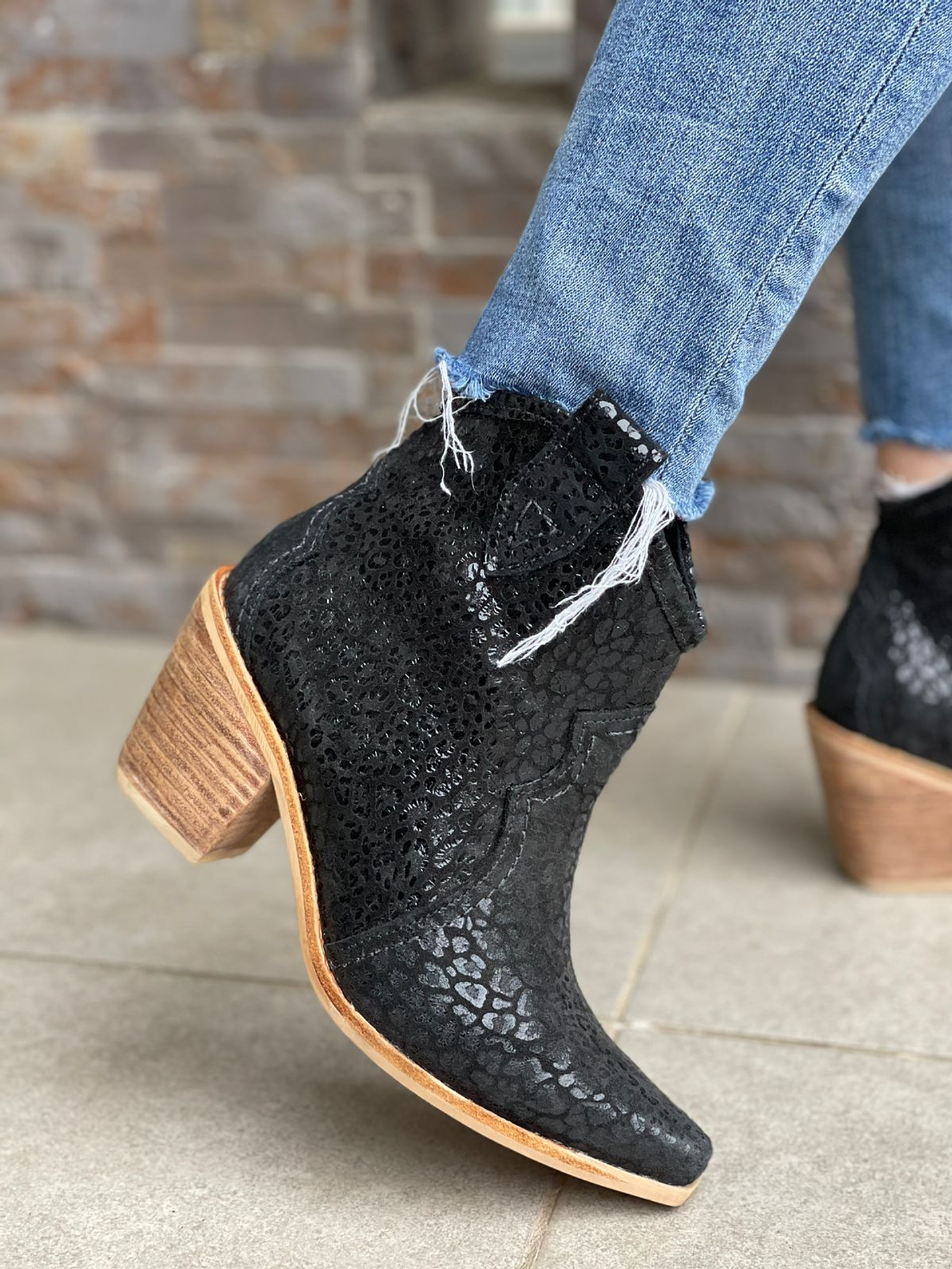 Sidney Serpiente Negro 3