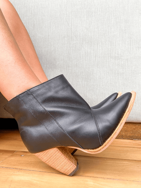 Ori Negra Planta Natural