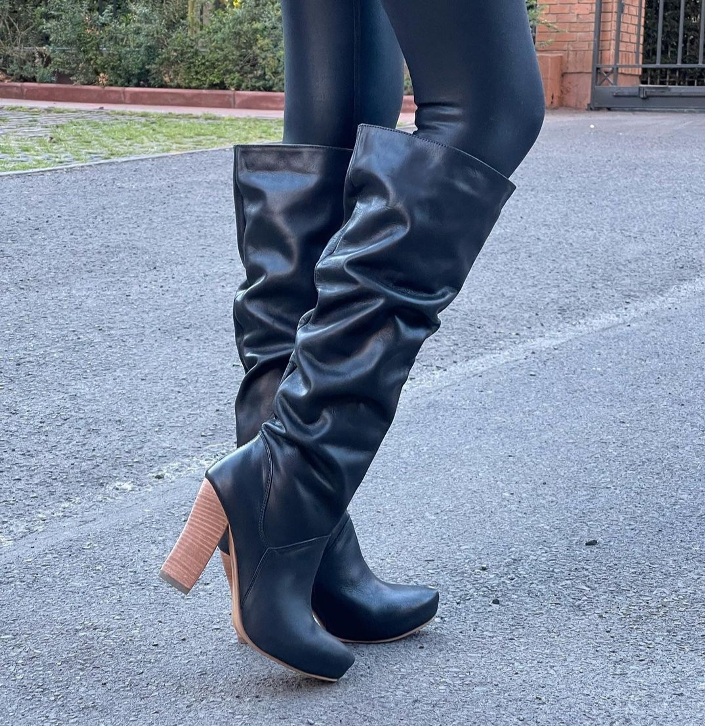 Diana Negras lisas taco grueso  3