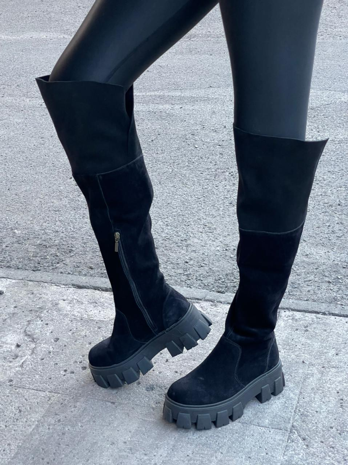 Antonia Reno Negro 1