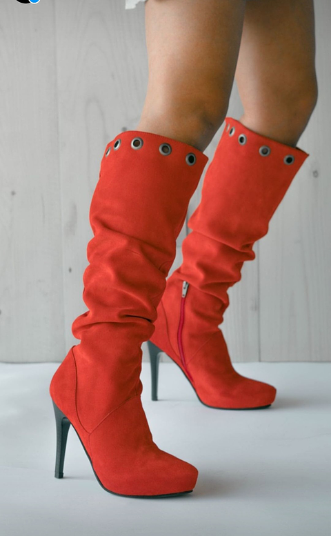 Diana Reno Rojo con Ojetillos 