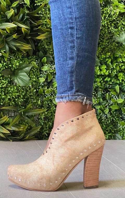 Joyce Caramelo Tachas