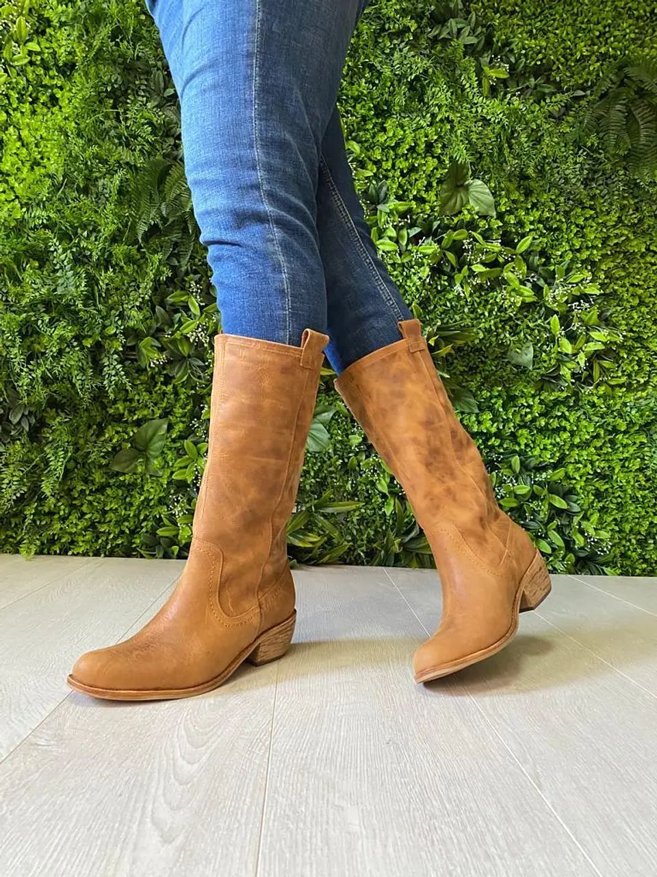 Leandra Cuero Camel 3