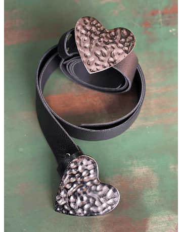 Cinturon De Cuero Negro Corazon Rosa