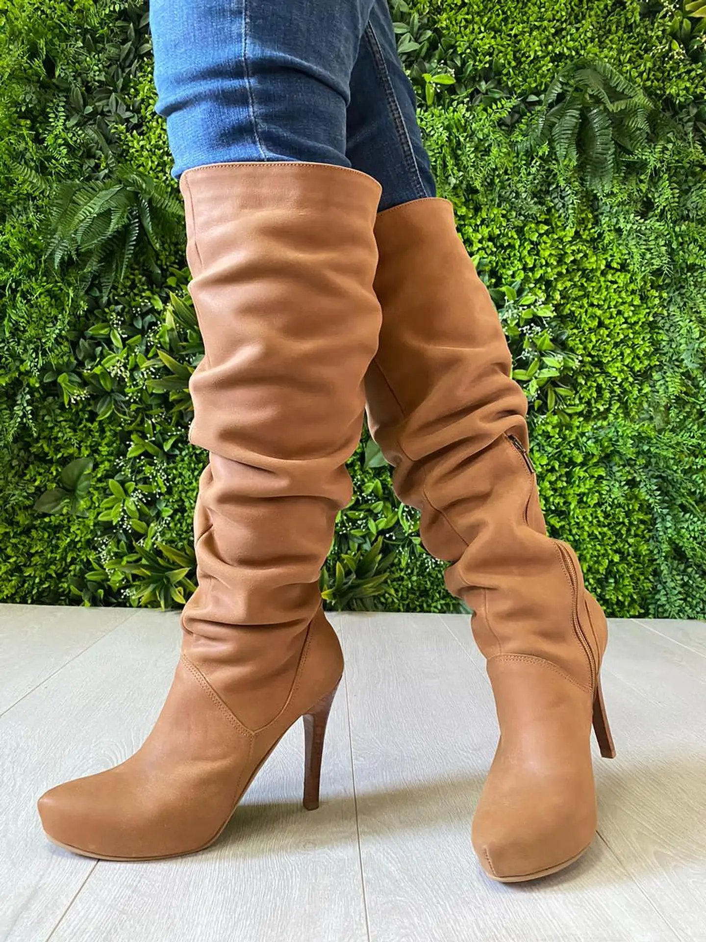 Diana Camel 1