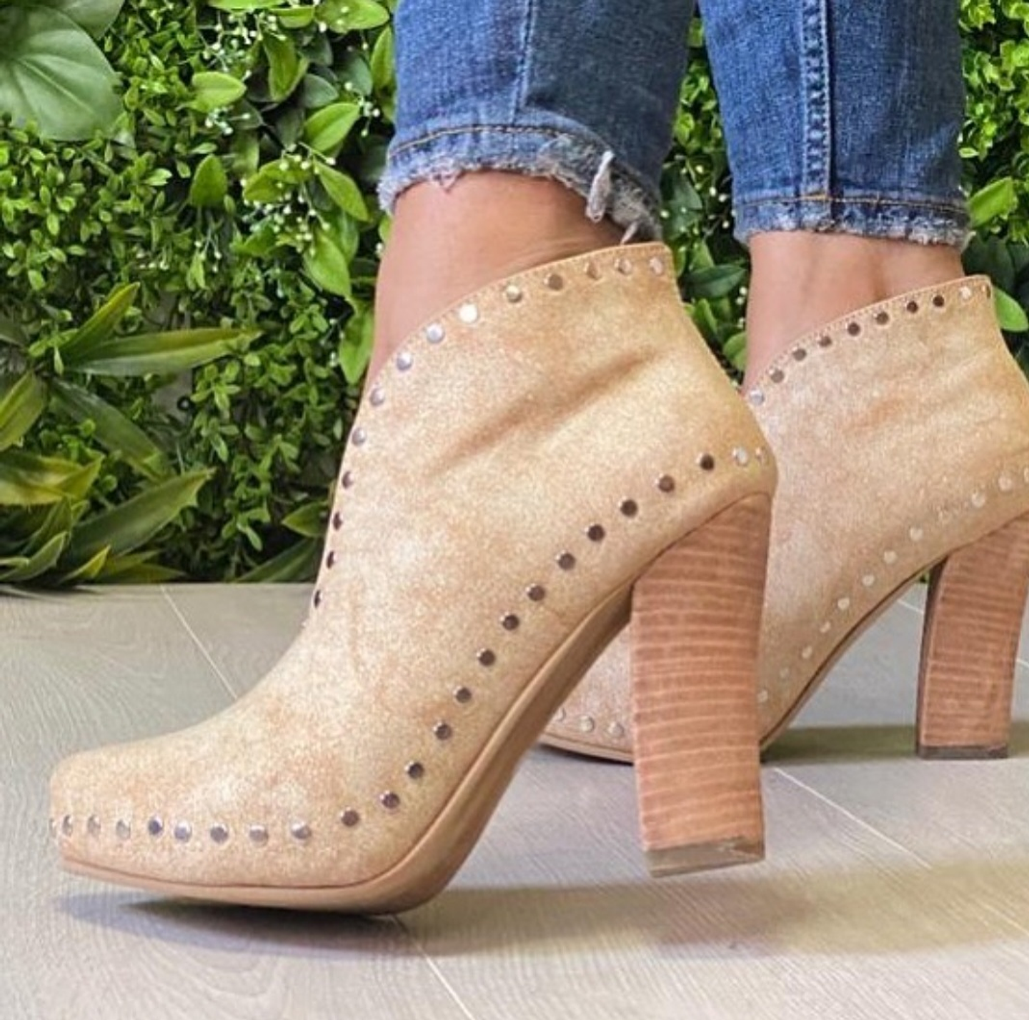 Joyce Caramelo Tachas 3