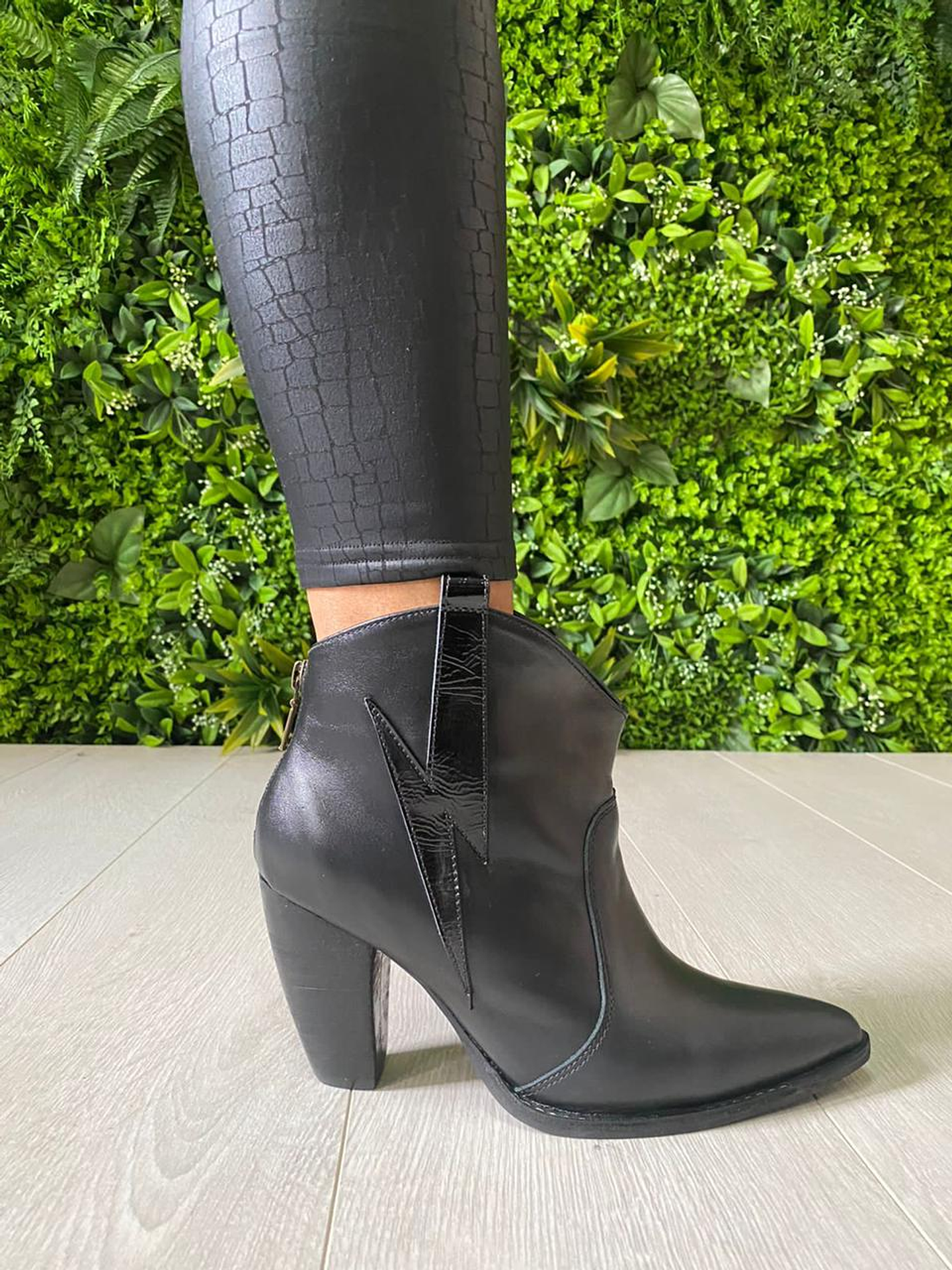 Italia Rayos Negro 6