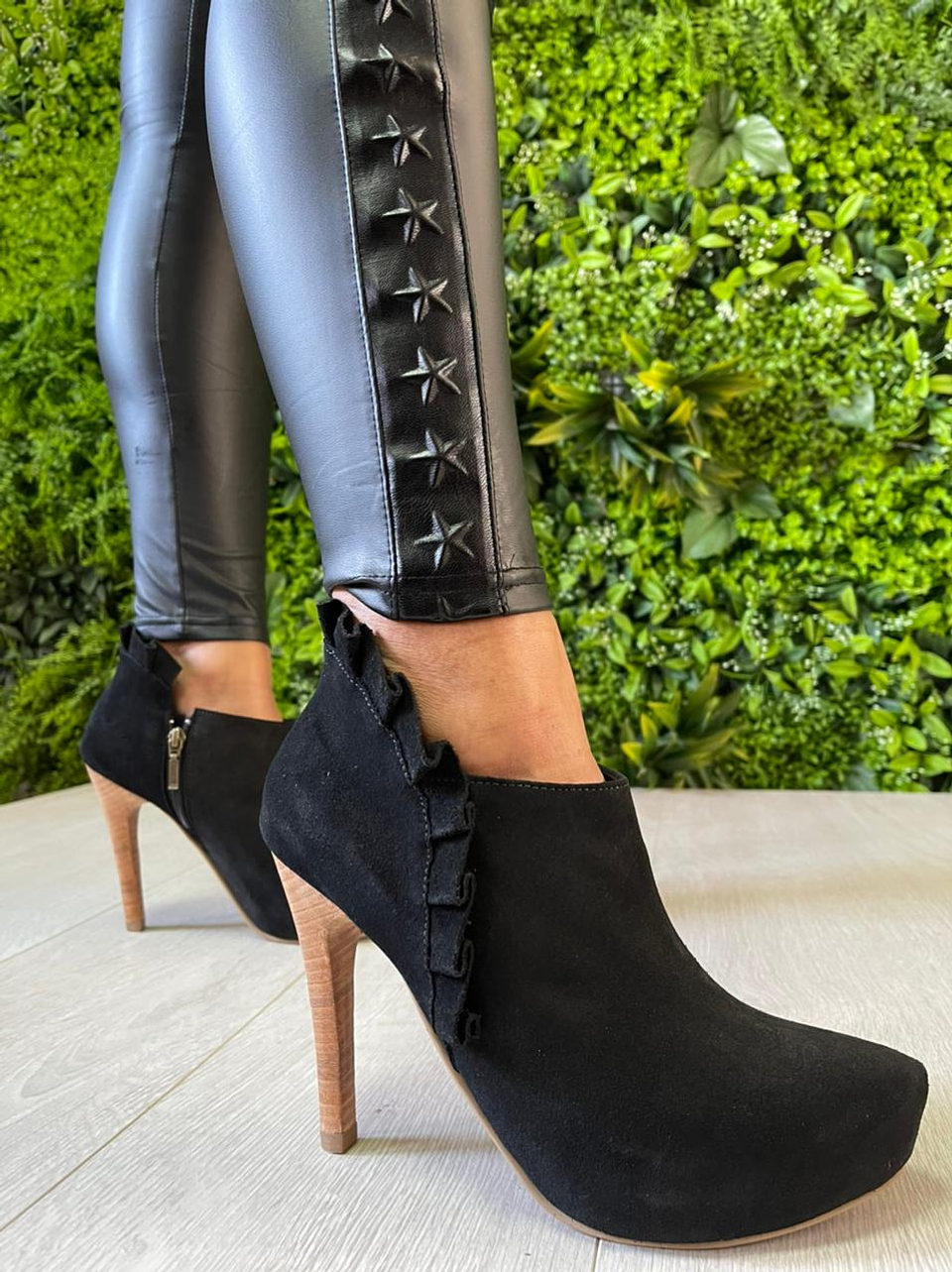 Millaray Plataforma Reno Negro Planta Natural 3