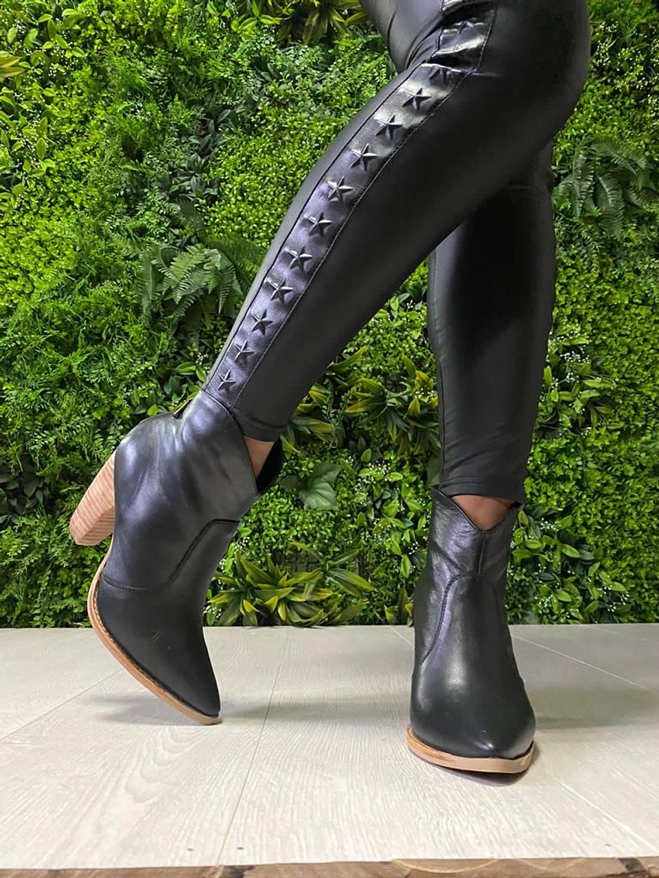 Italia Cuero Negro 4