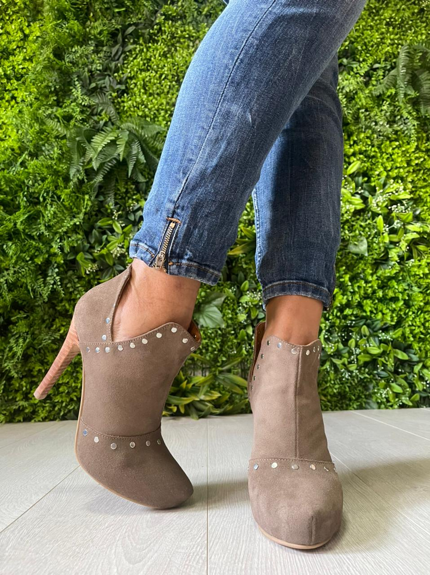 Barcelona Reno Taupe 3