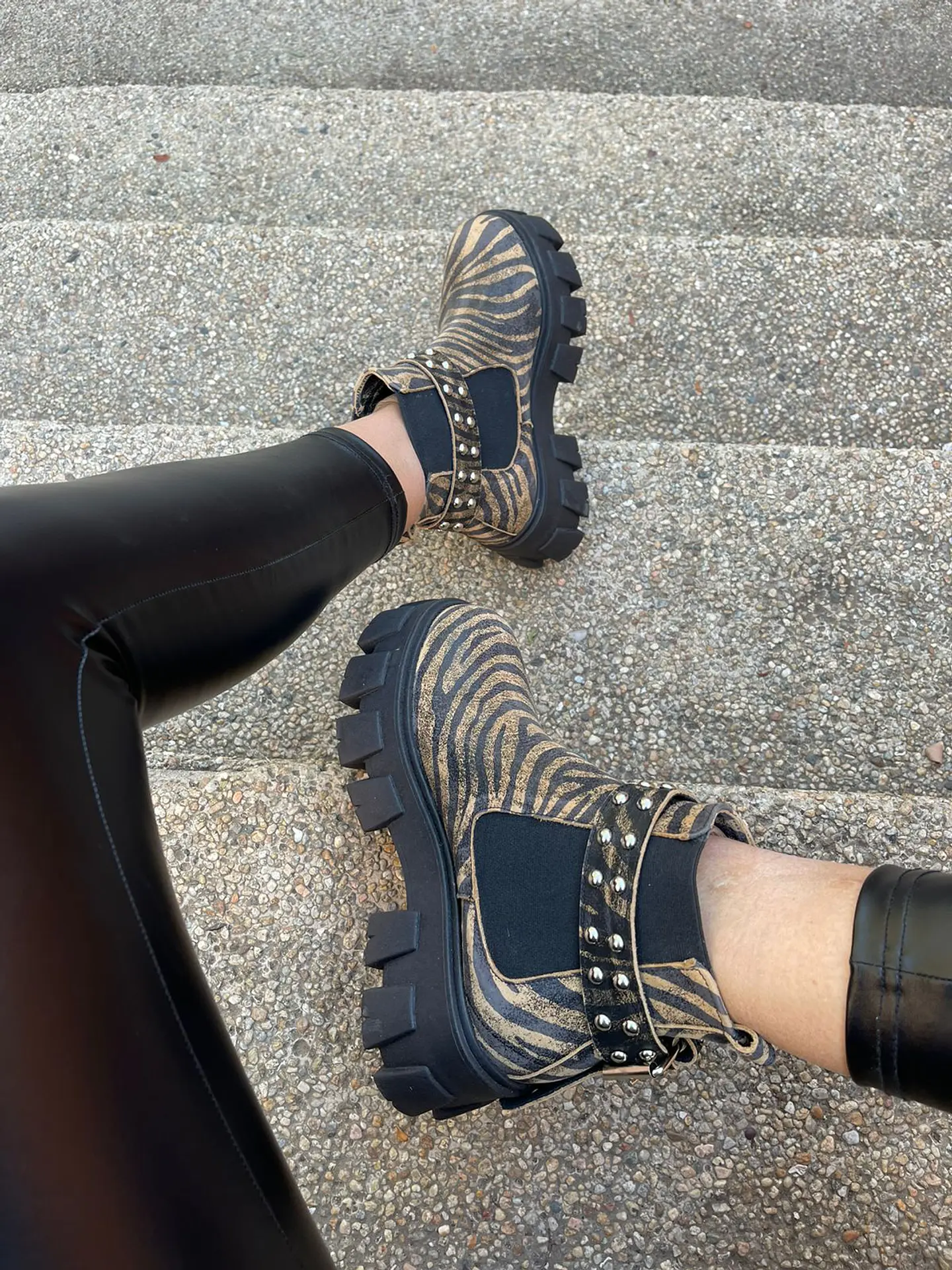 Botin Amanda Cebra Cafe 8