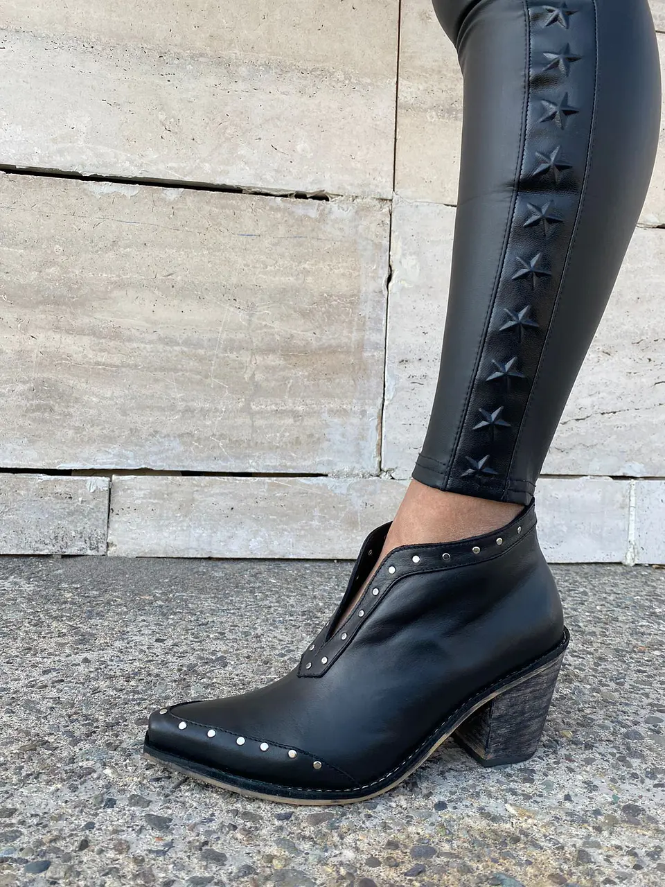 Amalia Cuero Negro 5